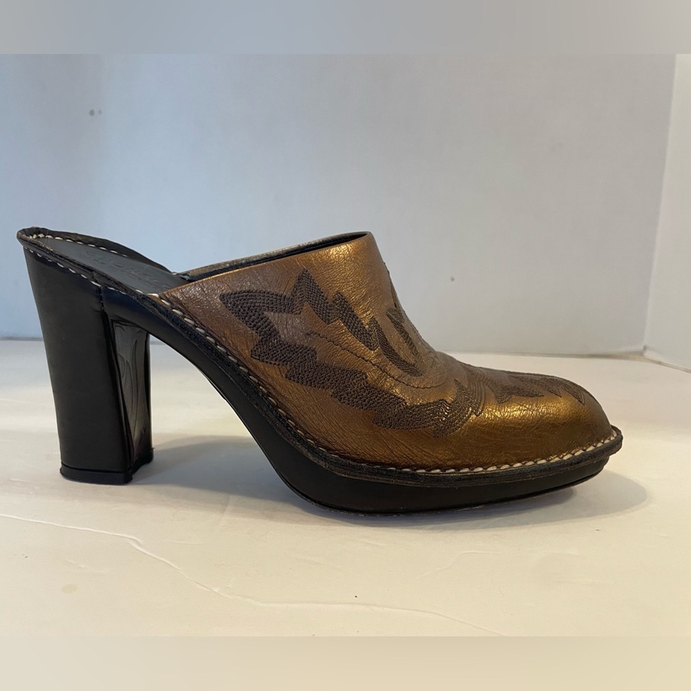 Donald J Pliner Bronze Brown Leather Heeled Mules Clogs size 7 - Picture 4 of 11